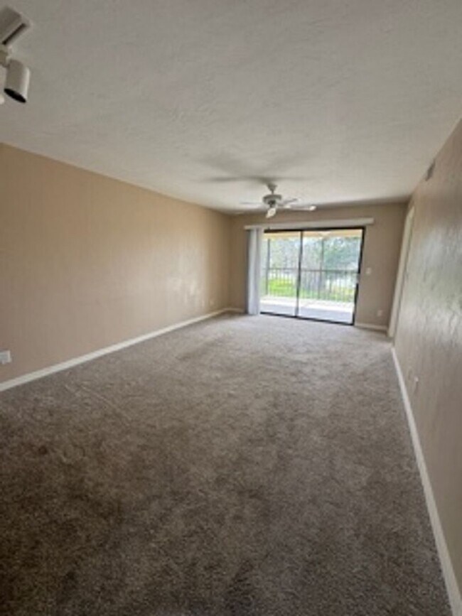 Photo - 2 bedroom 2 bathroom Annual Rental in Davi...