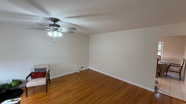 Photo - 484 Main St Unit 1