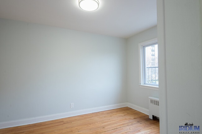 Photo - 296-310 S Harrison St - 308-1