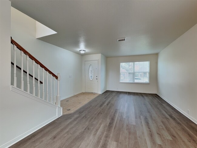 Photo - 11806 Skydale Dr