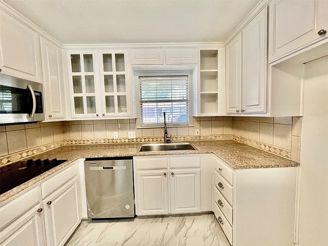 Photo - 6705 Nola Ct