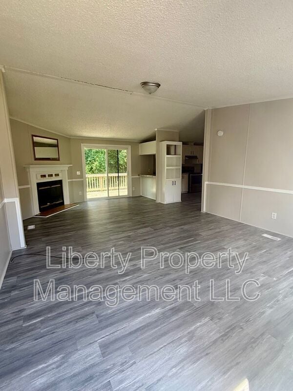 Photo - 68 Fox Wood S