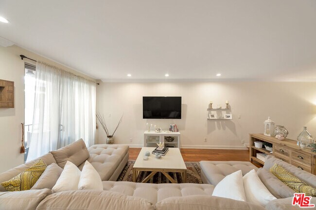 Photo - 1000 S Westgate Ave Unidad 317