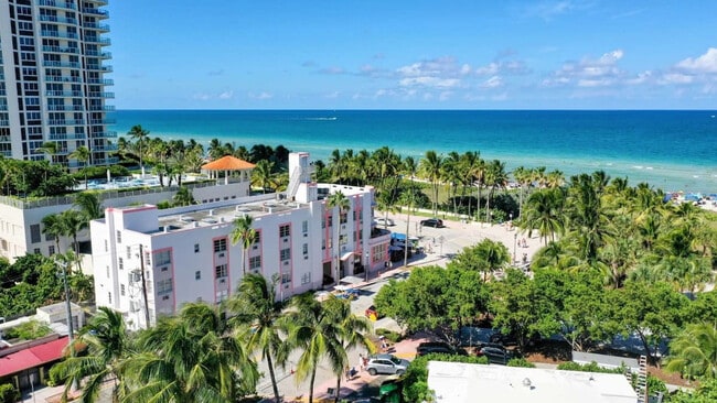 Building Photo - 7300 Ocean Terrace Rental