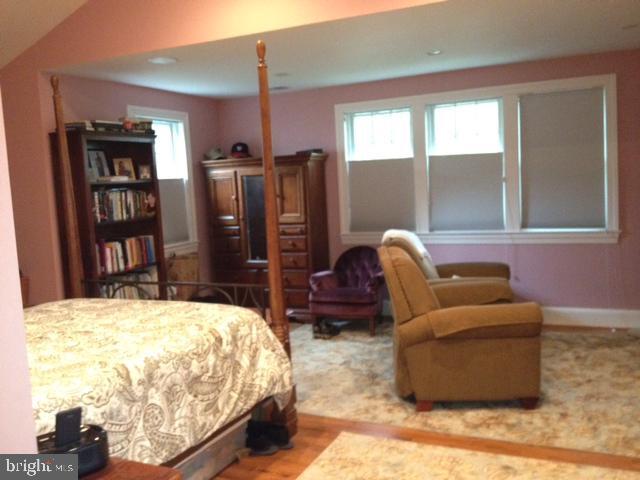 Photo - 232 N Nelson St