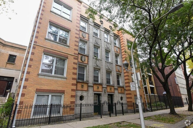 Building Photo - 4060 N Kenmore Ave Unit 602 Rental