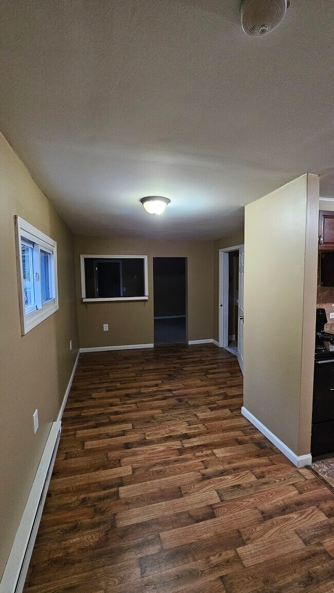 114 W Oneida St Apartments Unit Upper Oswego, NY