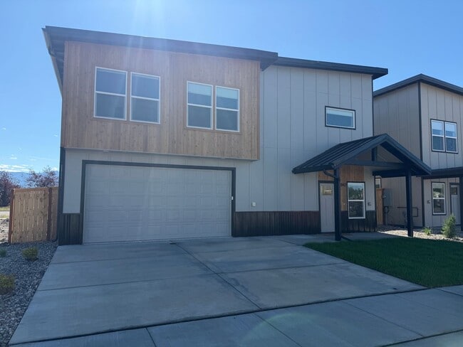 Building Photo - Brand New Construction- Single Family Home!
