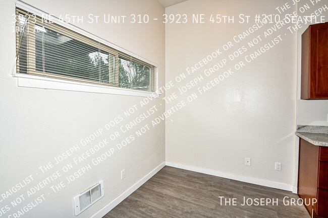 Photo - 3923 NE 45th St Unit 3923 NE 45th St #310 Seattle