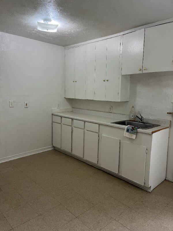 Photo - 2658 E Ann Arbor Ave