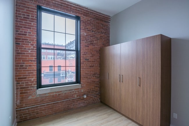 Woodbury Place Lofts