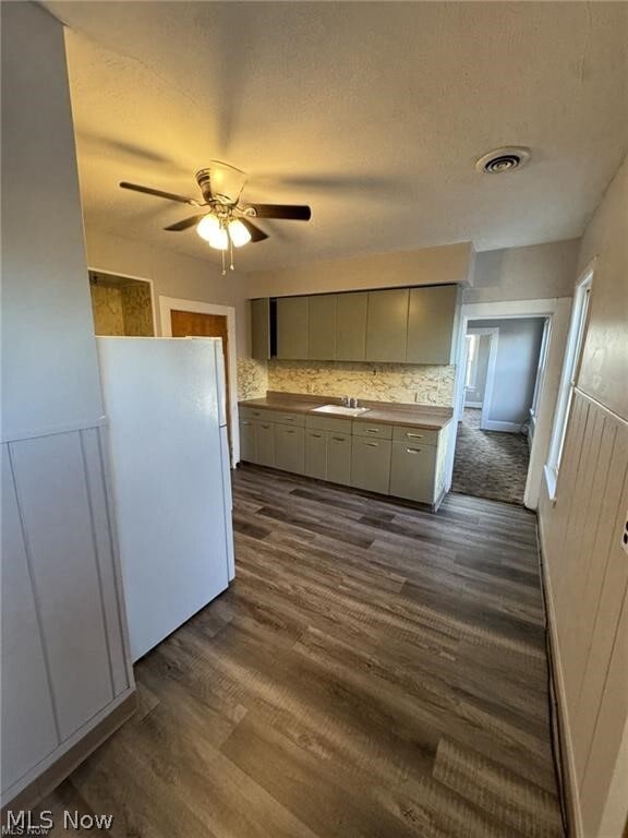 Photo - 29435 Euclid Ave