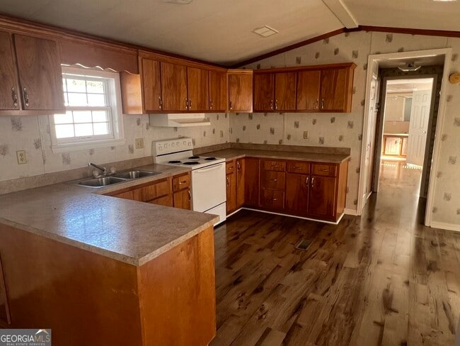 Photo - 727 W 3rd St