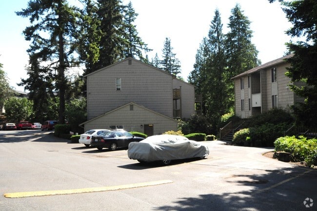 Parkwood Apartments - Parkwood Apartments