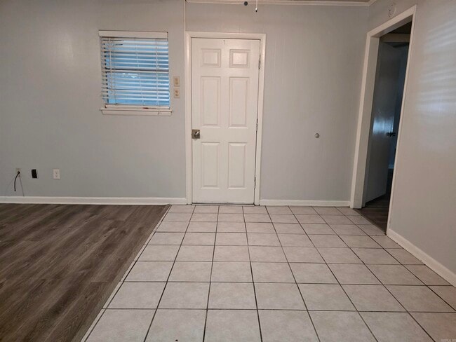 Photo - 9109 Tanya Dr