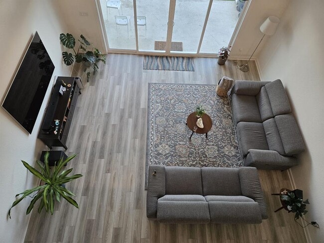 Photo - 1704 Martin Wls St