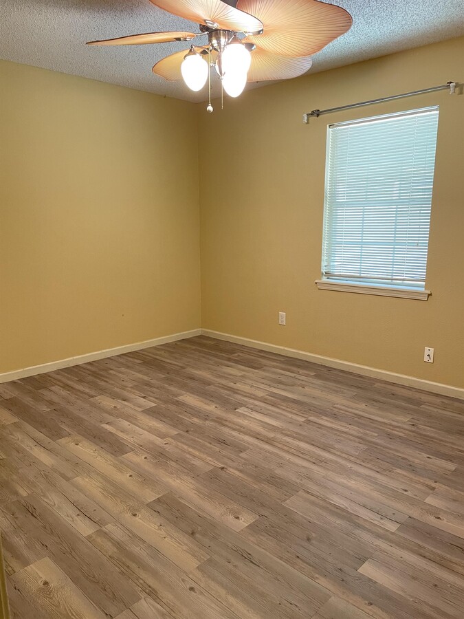 Photo - 1219 Port Arthur Terrace