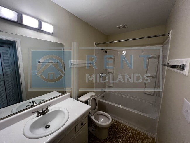 Photo - 1007 Piney Woods Rd Unit C