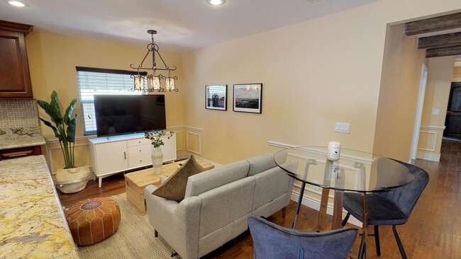 Photo - 2070 Rosecrans St