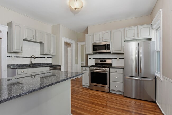 422 Trapelo Rd Unit 2