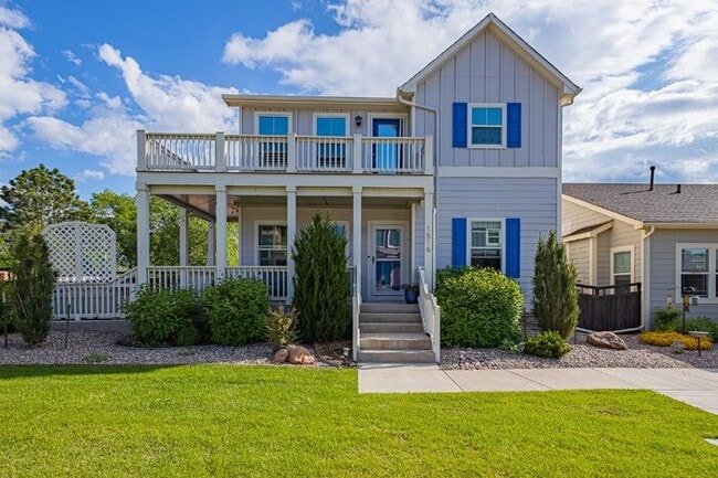 Building Photo - Beautiful mountain views from a Gold Hill Mesa corner lot with a hot tub!