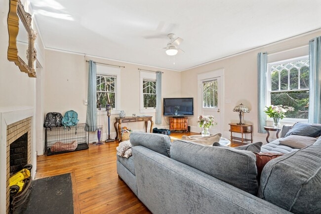 Photo - Prime UNC Location – 2BR Home Across from UNC Public Health