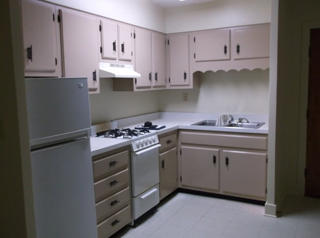 Building Photo - 307 E Dominick St Unit #3