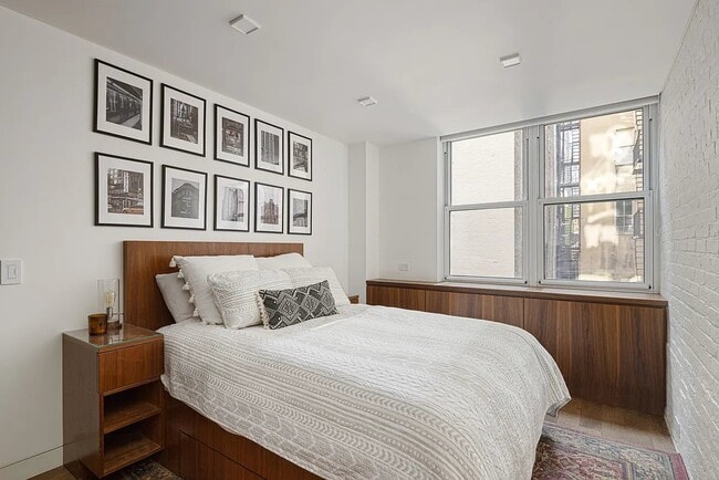 23 E 10th St Unit 316