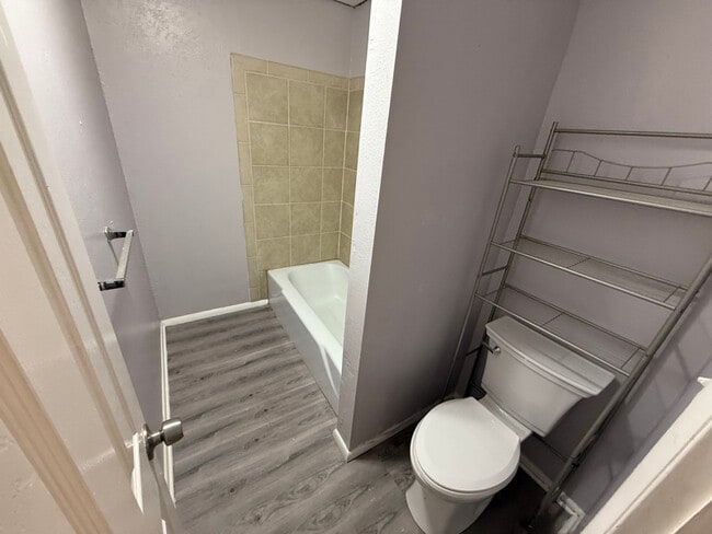 Photo - 125 Charmony Frontage Rd Unidad 204