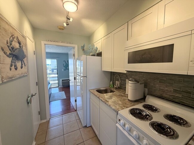 Photo - Garden City - 1 Bedroom / 1 Bathroom Fully Furnished Condo