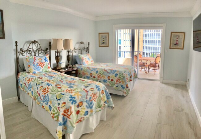 Second bedroom - 4451 Gulf Shore Blvd N Unidad 806