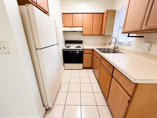 Photo - 1021 NE 8th Ave Unidad 8