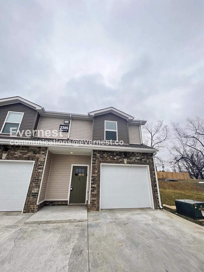 Building Photo - 3385 Polly Dr