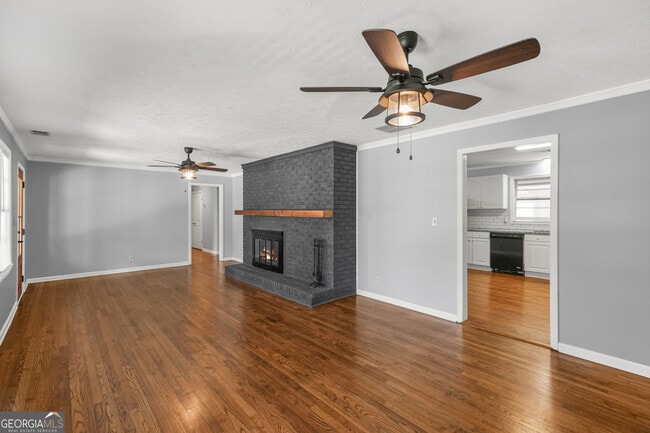 Photo - 626 Grayson Pkwy