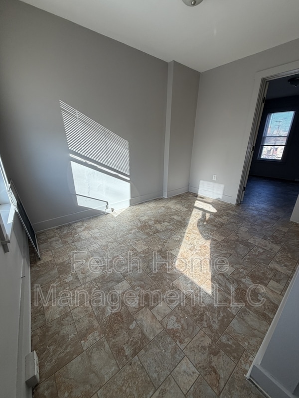 Photo - 238 W Mifflin St