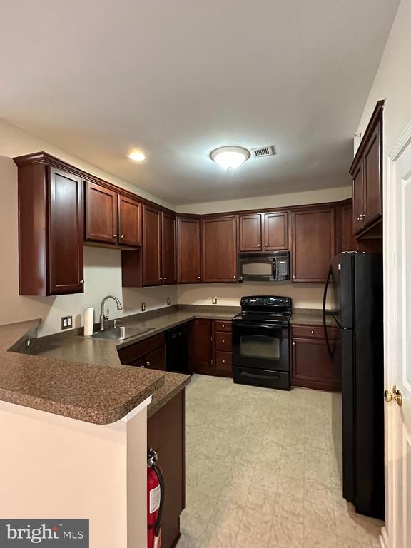 Photo - 702 Van Gogh Ct