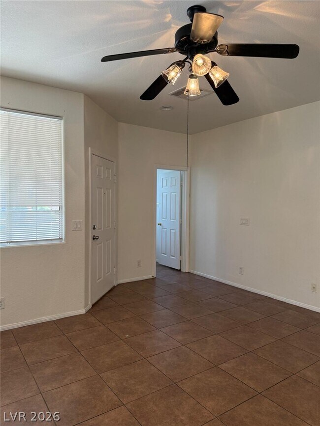 Photo - 1260 Oak Village Ave