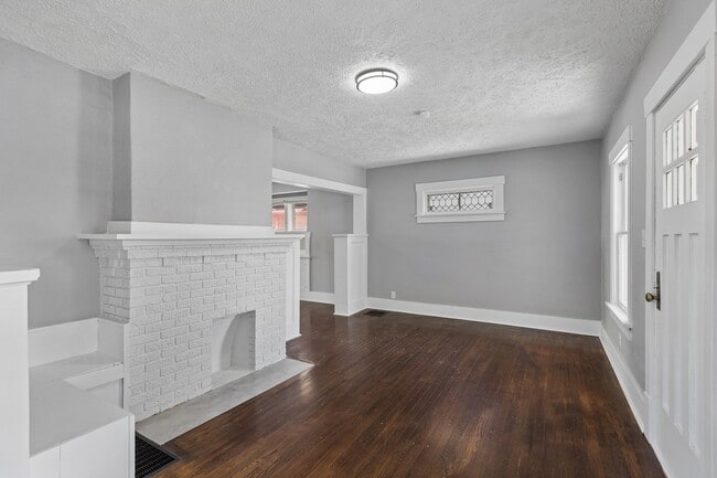 Photo - 4922 N 35th St
