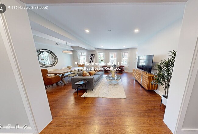 Photo - 386 Harvard St