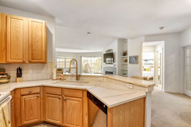 Photo - Top-Floor Serenity: Bright & Modern Fully Furnished Boulder Retreat