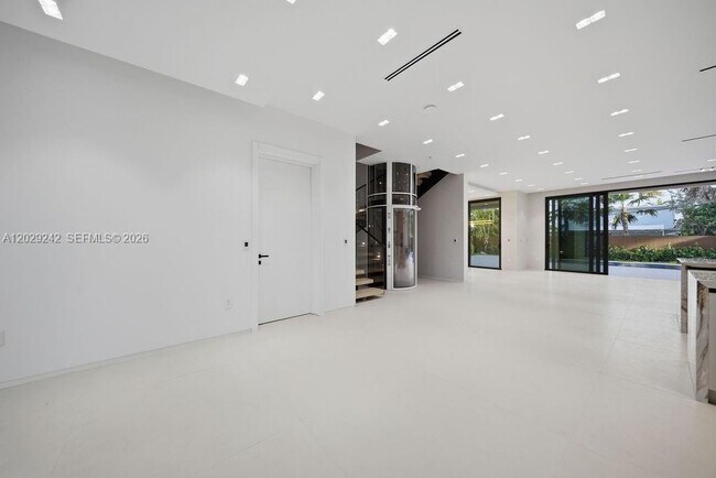 Photo - 3318 NE 16th Pl