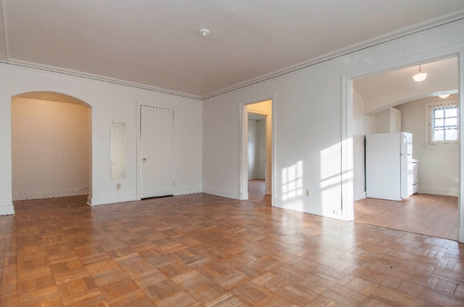 Photo - 5646 Hobart St Unit 4