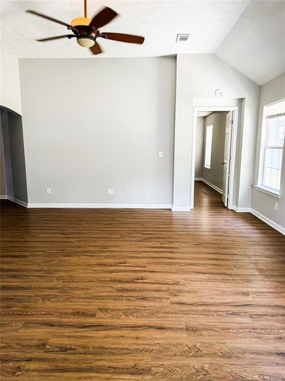 627 Linden Ln