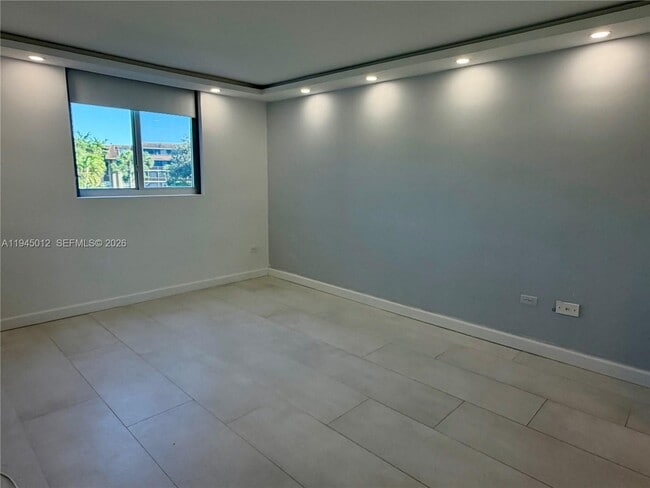 Photo - 441 NE 195th St Unit 205