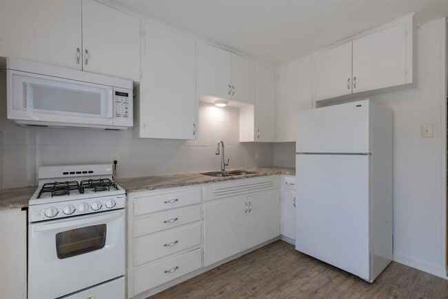 Photo - 3410 West Ave