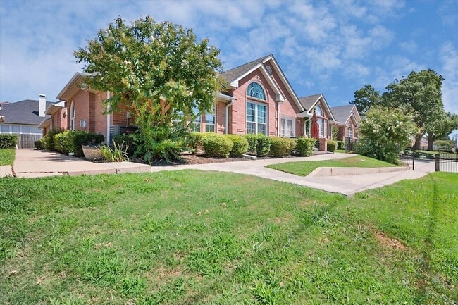 Photo - 2313 Ragland Rd