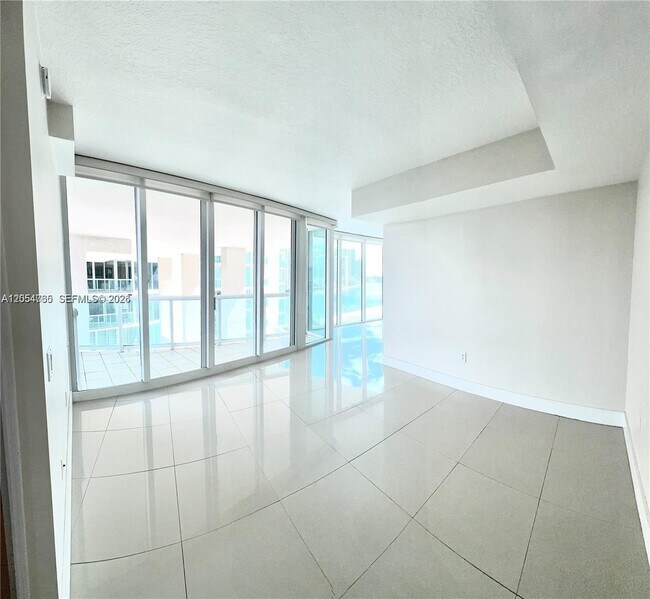 Photo - 3370 NE 190th St Unit 706