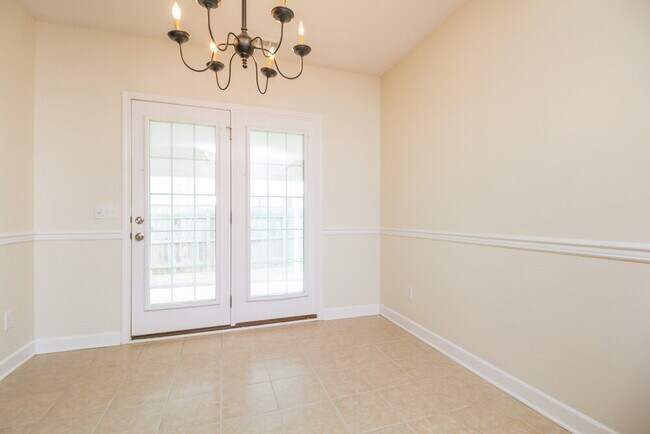 Photo - 3310 Hamberton Cir