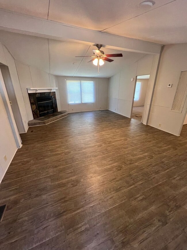 Photo - 3700 Ash Dr