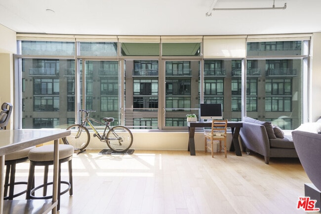 Photo - 1100 S Hope St Unit 1009